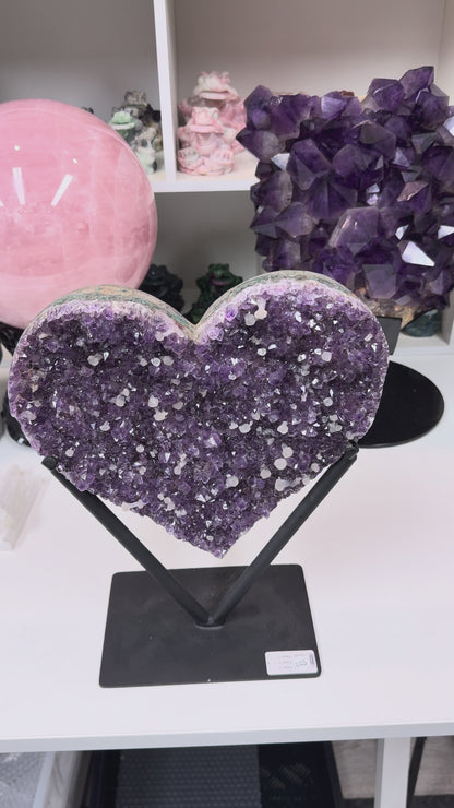 Amethyst statment heart on stand with calcite (Brazil)