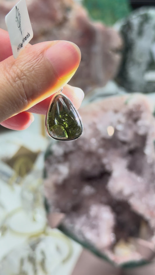 Moldovite polished pendant with Authenticity certificate
