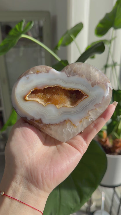 Agate Heart with yellow Quartz sugar Druzy Geode